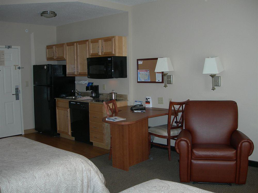 Candlewood Suites Melbourne/Viera By Ihg Экстерьер фото